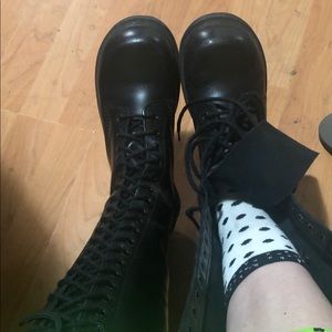Dr Martens 1420/92 20 hole knee high boots